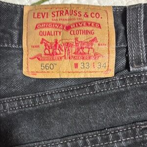 Like New Levi's 560 33/34 Black Jeans waist 33” rise 12” inseam 34”